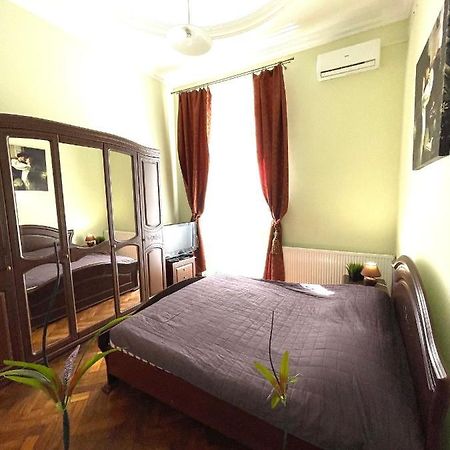 3 Rooms Apartments In The City Centr ลวีฟ ภายนอก รูปภาพ