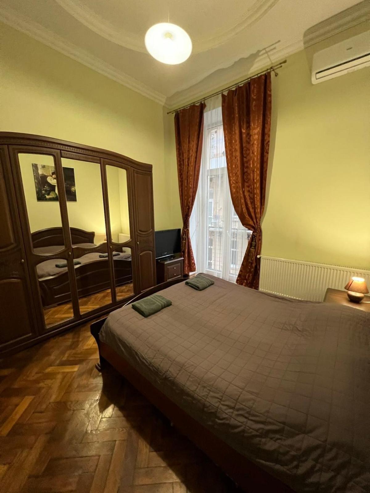 3 Rooms Apartments In The City Centr ลวีฟ ภายนอก รูปภาพ