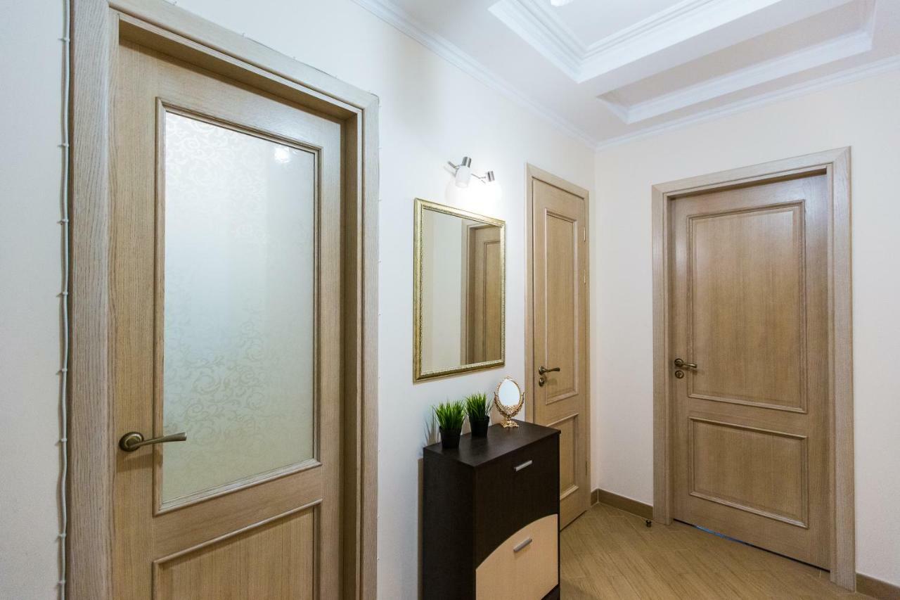 3 Rooms Apartments In The City Centr ลวีฟ ภายนอก รูปภาพ